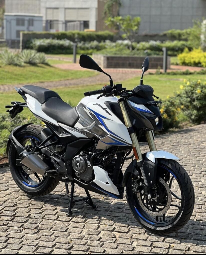 BAJAJ PULSAR N250